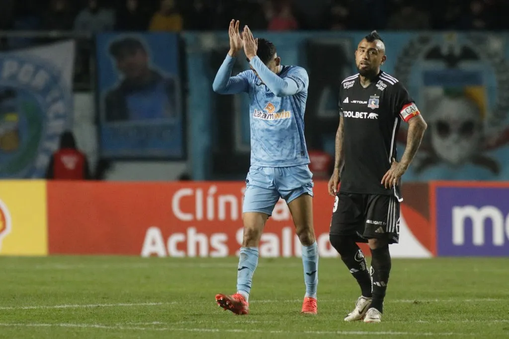 Arturo Vidal salió expulsado casi al término del encuentro ante O’Higgins
(Foto: Jorge Loyola/Photosport)