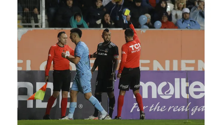 Arturo Vidal fue expulsado en el partido del Cacique en la Sexta Región. (Foto: Photosport)