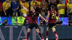 Bélgica le gana a Rumania y deja el grupo al rojo vivo en la Eurocopa.