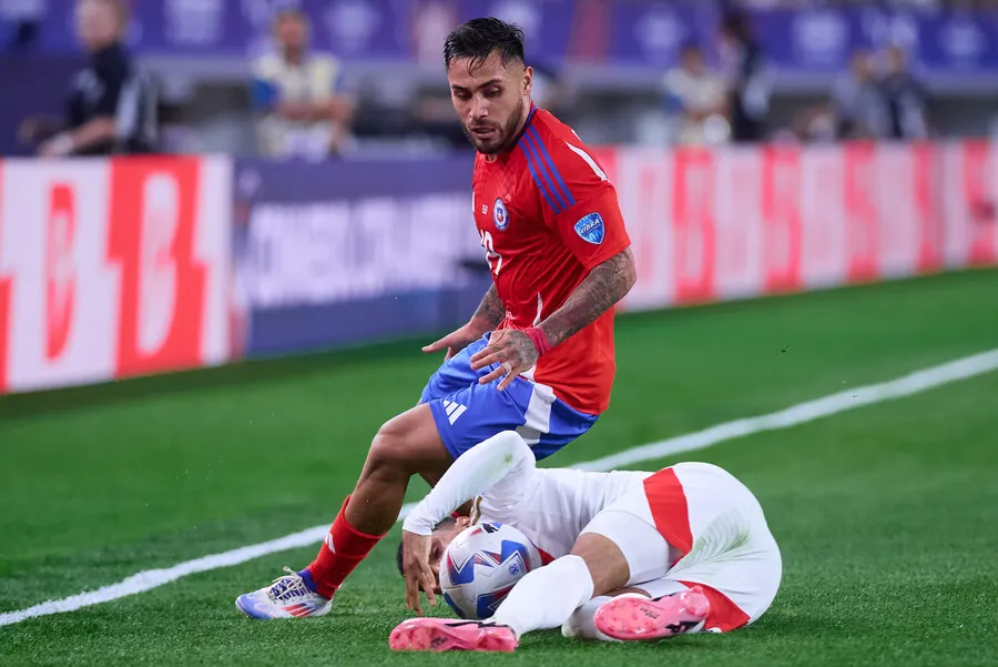 Bolados vio minutos ante Perú | Foto: Photosport