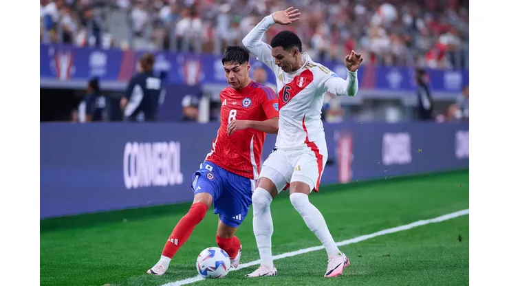 Ricardo Gareca le pone fichas a Darío Osorio.