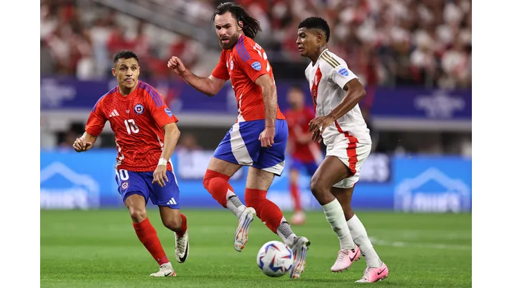Chile no pudo vencer a Perú en su estreno en la Copa América. (Foto: Getty)