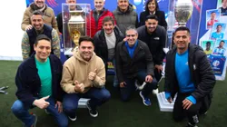 Gran cambiatón de láminas del álbum de la Copa América 2024