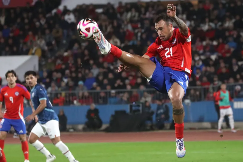 Matías Catalán fue de las grandes figuras en la goleada por 3-0 de Chile ante Paraguay en su último partido amistoso. (Foto: Jonnathan Oyarzún/Photosport)