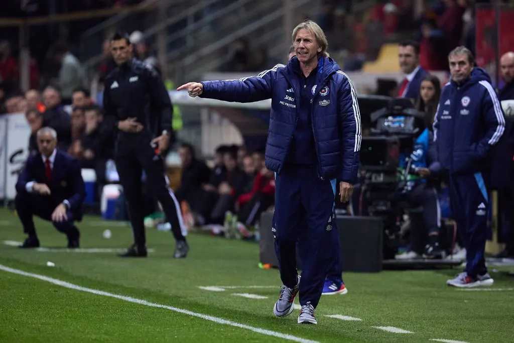 Ricardo Gareca dirigirá su primer partido oficial en la Roja ante Perú por la Copa América (Foto de Emmanuele Ciancaglini/Getty Images)