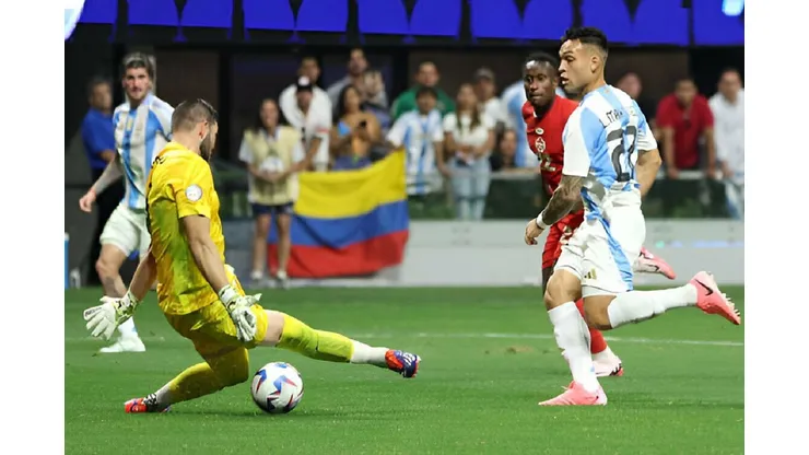 Argentina venció a Canadá por 2 a 0 en el inicio de la Copa América 2024