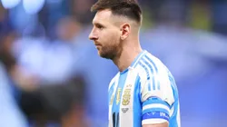 Lionel Messi supera importante récord de Sergio Livingstone. (Foto: Getty)