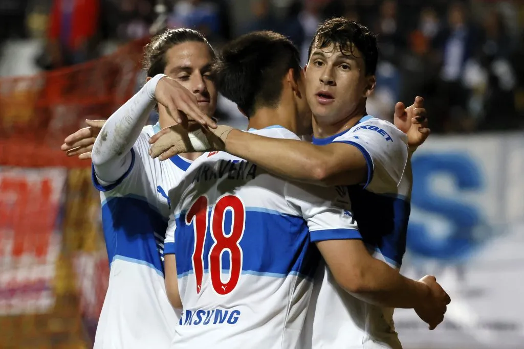 Universidad Católica eliminó a Glorias Navales de Copa Chile.