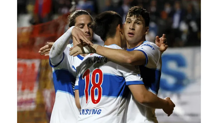 Universidad Católica eliminó a Glorias Navales de Copa Chile.