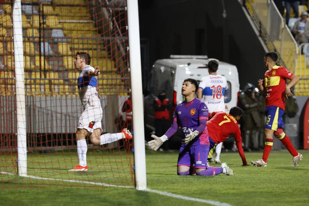 Universidad Católica derrotó a Glorias Navales en la Copa Chile. (Foto: Photosport)