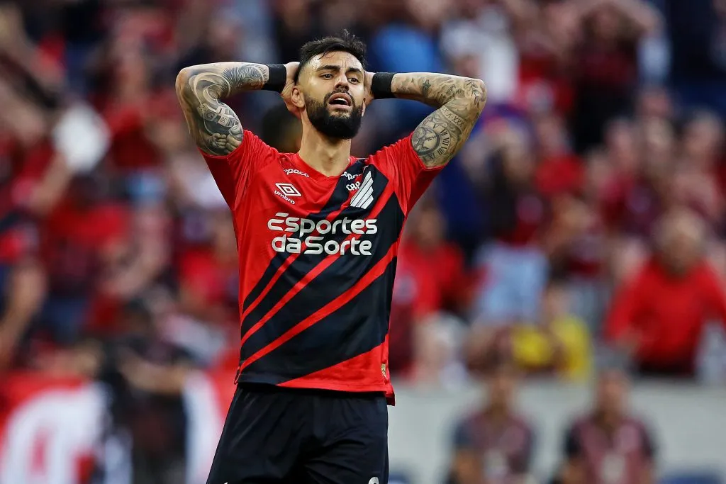 Mastriani defendiendo la camiseta del Paranaense | Foto: Getty Images
