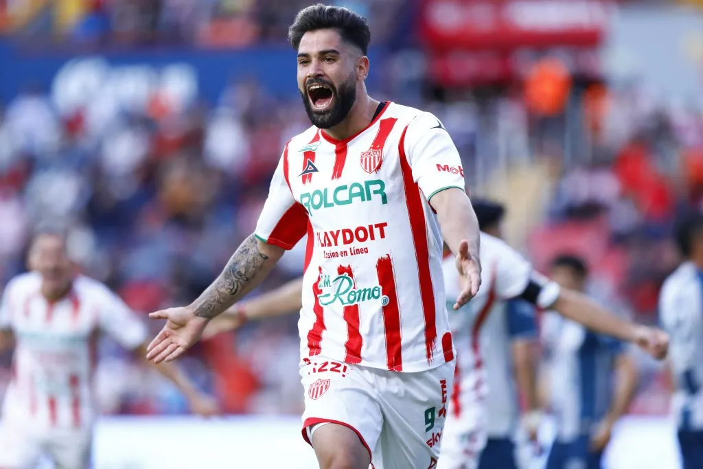 Milton Giménez en su paso por el Necaxa de México. (Foto: Getty Images)