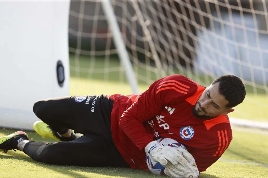 Si no llega Bravo, Gabriel Arias sería el titular (Carlos Parra – FFCH)