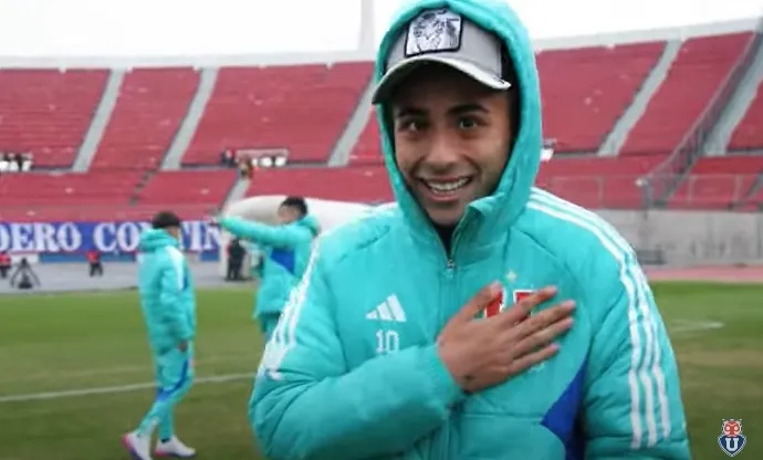 Assadi mostrándose feliz de jugar ante Puente Alto (Captura)