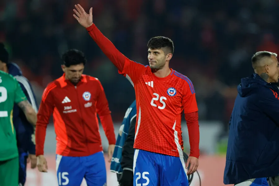 El Bichi quiere ver a Kuscevic en defensa. | Foto: Photosport