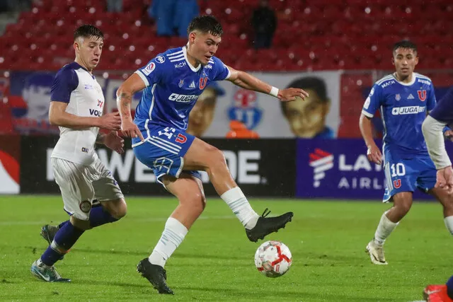 Muñoz en su reestreno en la Universidad de Chile | Foto: Photosport