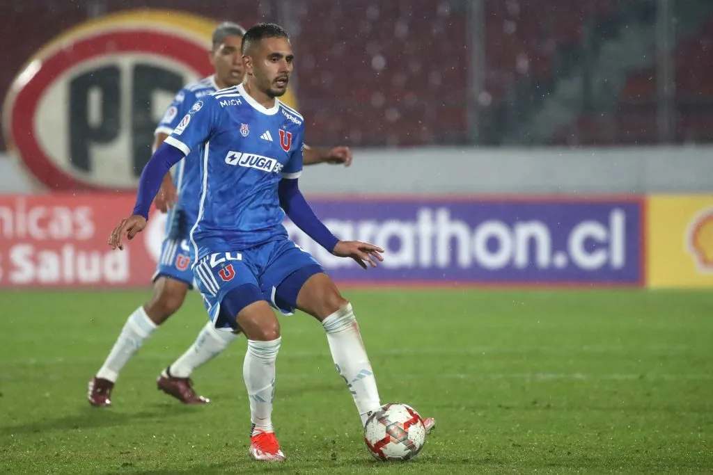 Federico Mateos festeja el posible retorno de Charles Aránguiz a Universidad de Chile.