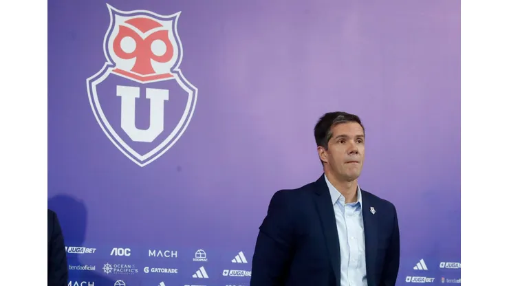 Michael Clark fue emplazado por un histórico de Universidad de Chile.