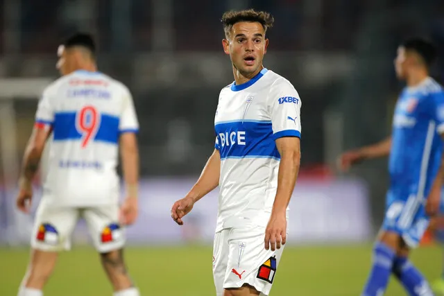 Menossi deja la UC | Foto: Photosport