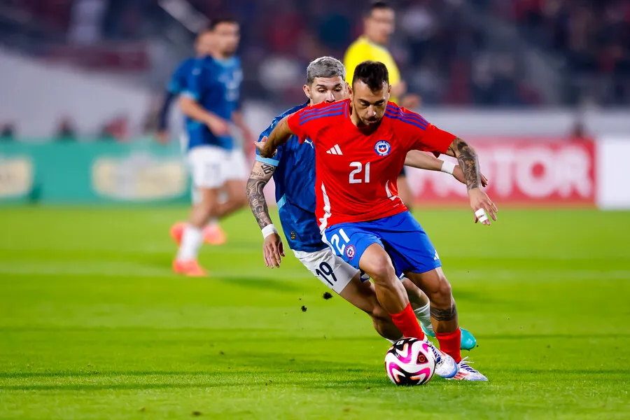 Catalán se ilusiona en grande con La Roja. | Foto: Photosport