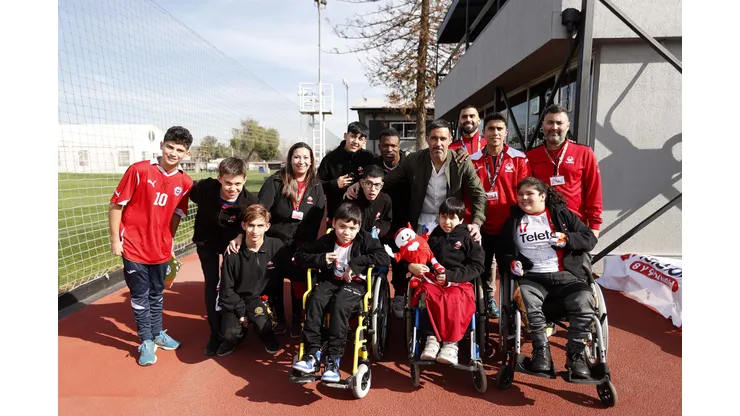 La Roja recibió el apoyo de la Teletón.