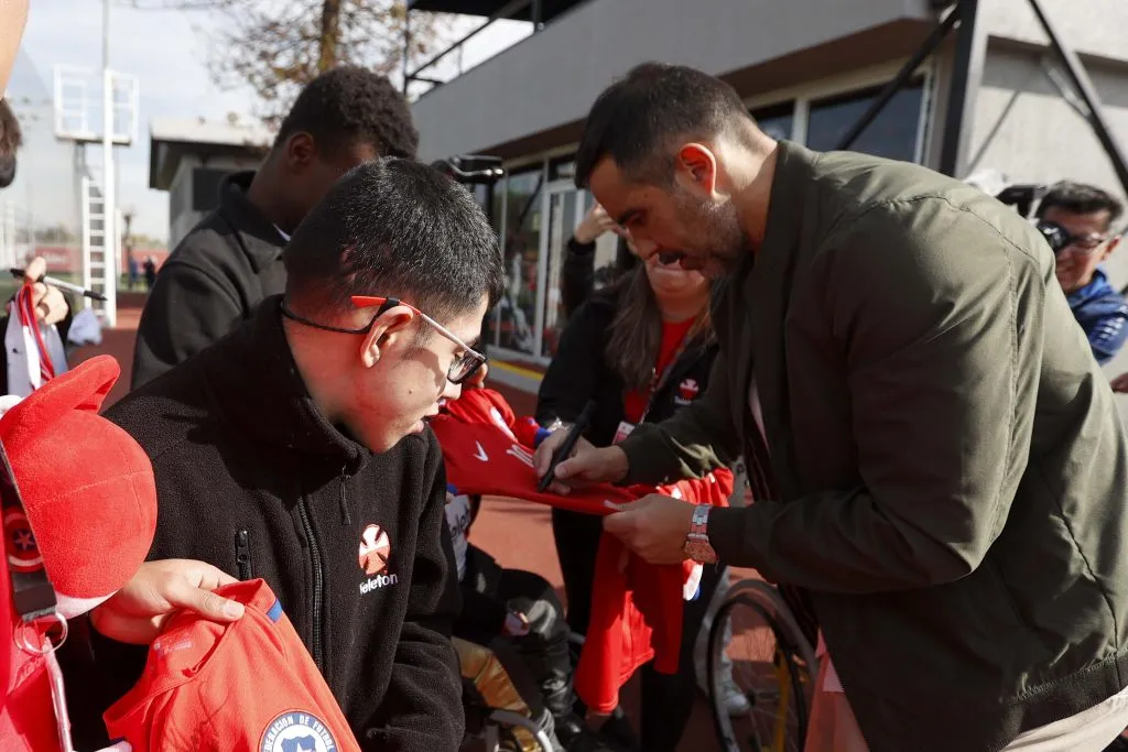 Claudio Bravo habló en La Roja tras la visita de la Teletón.
