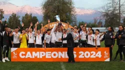 Colo Colo Sub 16 de coronó campeón ante Universidad de Chile. (Foto: @colocolofutboljoven)