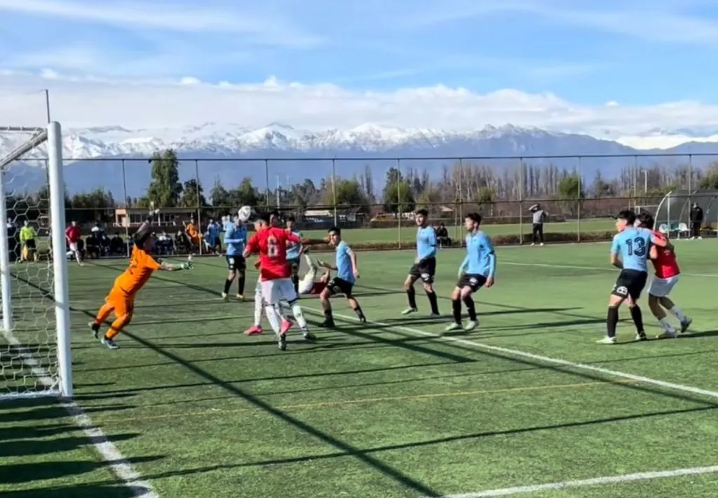 Santiago Bravo le dio el triunfo por 2-1 a Colo Colo Proyección sobre O’Higgins.