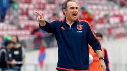 Martín Lasarte llega a su nuevo club con dos exazules