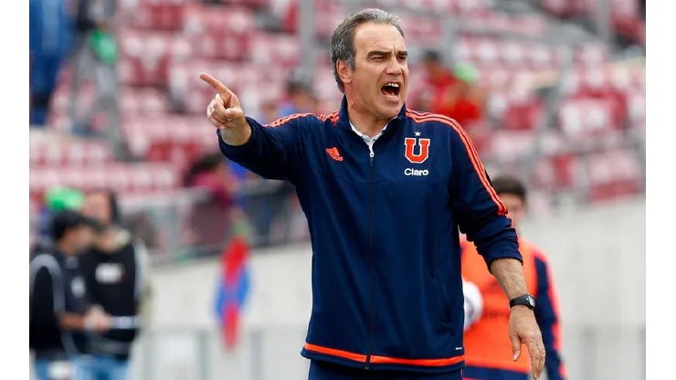 Martín Lasarte llega a su nuevo club con dos exazules