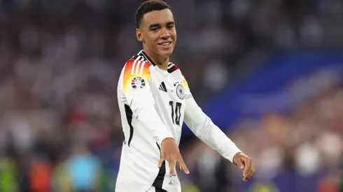 Jamal Musiala marca el tanto del 2-0 para Alemania ante Escocia. (Foto: Getty)