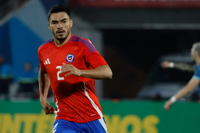 Suazo se llenó de elogios por su partido | Foto: Photosport