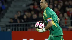 Claudio Bravo mantiene tranquilidad sobre su futuro. No descarta el retiro.