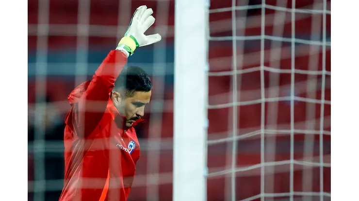 Claudio Bravo habría sufrido un esguince de rodilla Andres Pina/Photosport