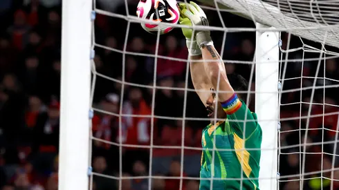 Bravo, Cortés y Arias preocupan en La Roja