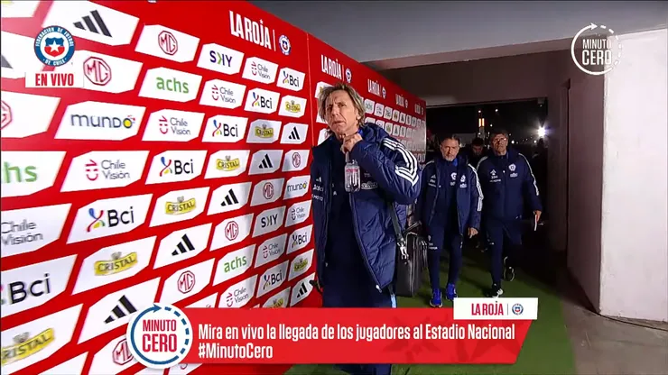 Ricardo Gareca llega al Estadio Nacional. (Foto: La Roja)