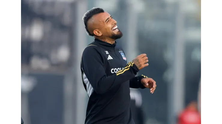 Arturo Vidal se alista para el regreso a los entrenamientos en Colo Colo. (Foto: Photosport)
