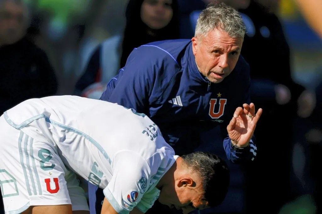 Gustavo Álvarez se quejó de la reprogramación del duelo entre Universidad de Chile y el SAU.