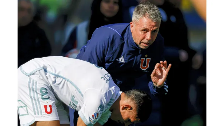 Gustavo Álvarez se quejó de la reprogramación del duelo entre Universidad de Chile y el SAU.