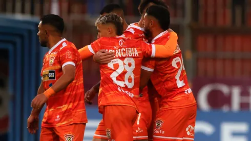 Cobreloa intenta reforzarse en tres zonas. (Foto: Photosport)
