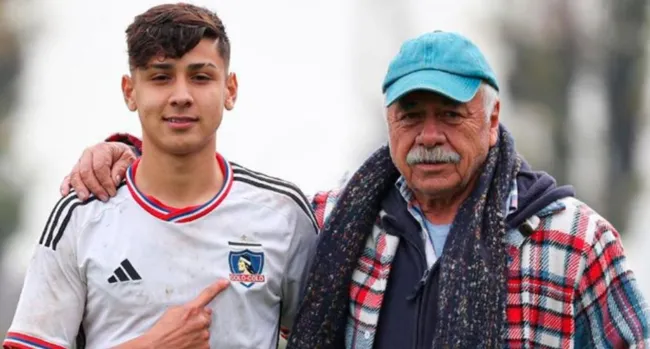 Carlos Caszely acompañó a su nieto en el duelo ante Huachipato | FOTO: Colo Colo