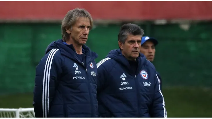 La inesperada y especial visita que recibe Gareca y La Roja en Juan Pinto Durán