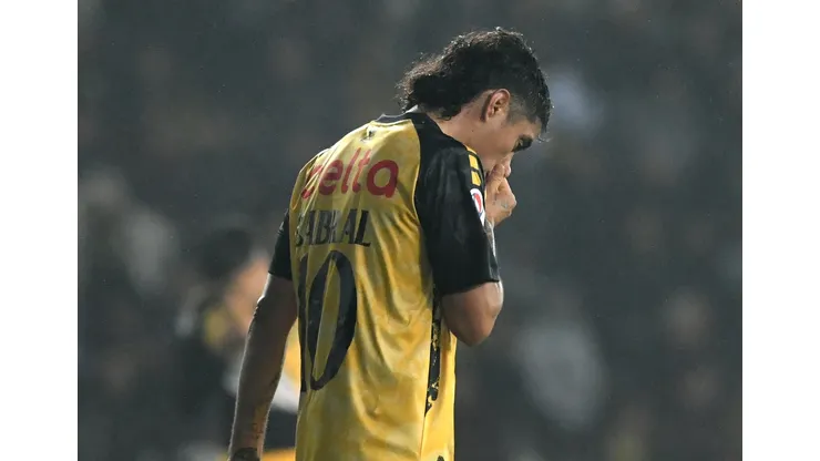 Se complica la opción de Luciano Cabral en la Selección Chilena. (Foto: Photosport)