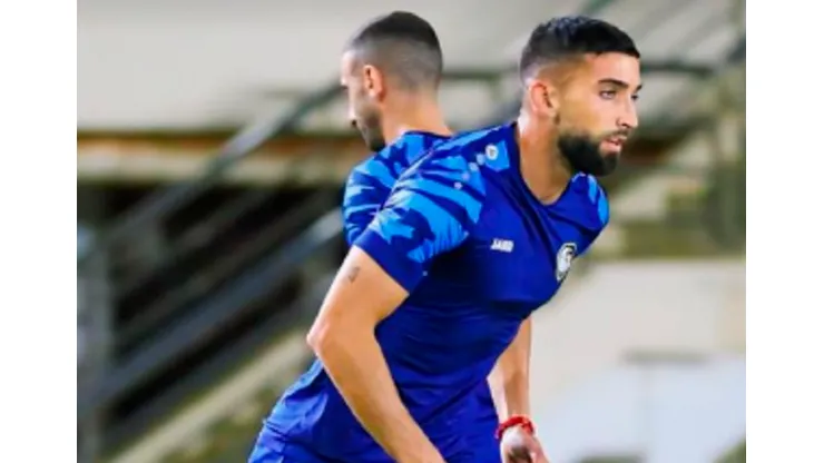 Emiliano Amor vivió su primer partido junto a la Selección Siria Alejandro Pizarro