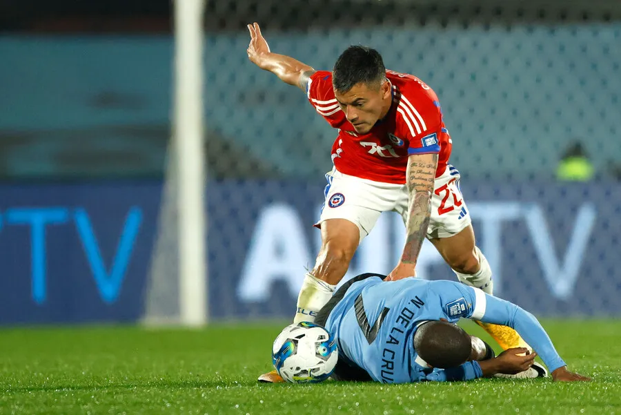Aránguiz vive dispar presente en Internacional de Porto Alegre. | Foto: Photosport