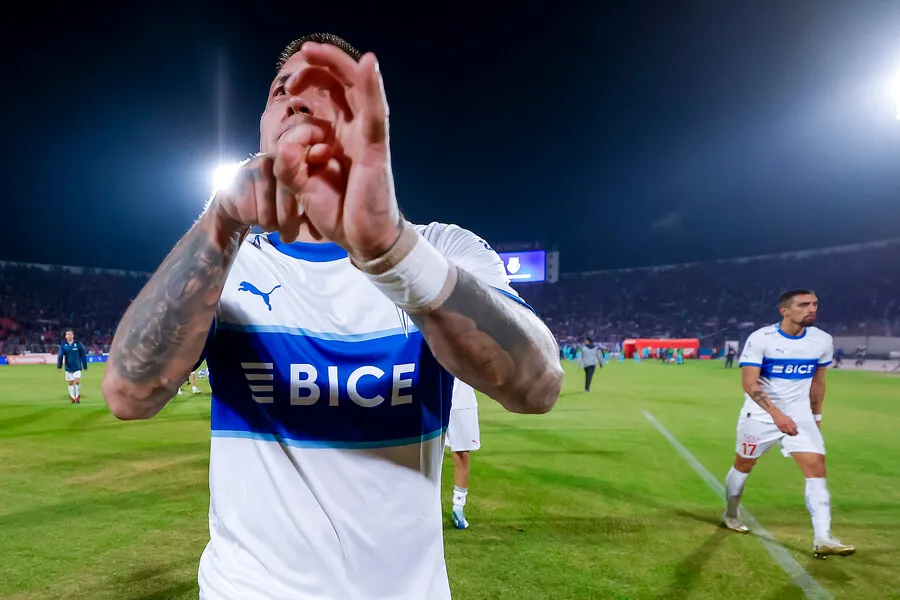 Castillo recibió tres fechas de castigo por obscenos gestos. | Foto: Photosport