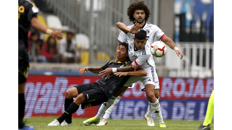 Luciano Cabral se aleja de Colo Colo. (Foto. Andrés Pina/Photosport)