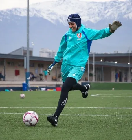 Campos volvió a entrenar en el CDA (X @udechilefemenino )