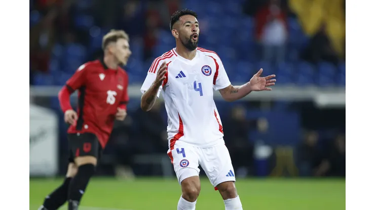 Mauricio Isla estaría a la espera de otras ofertas (Foto: Matteo Ciambelli/Photosport)