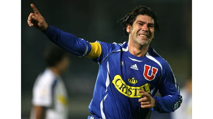 Recordado goleador de la U aplaude la salida de este jugador y ejemplifica con Marcelo Salas.